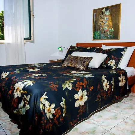 Mareonda - Sussurro 3* Ровинь